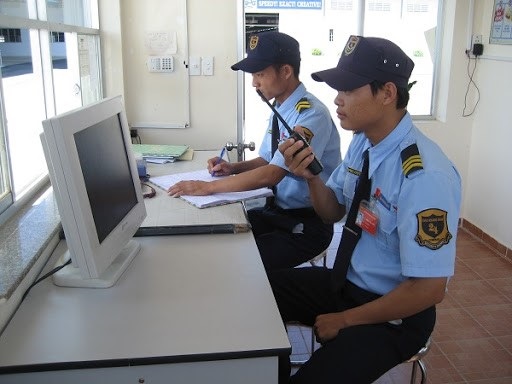 Các yếu tố cần xem xét khi đánh giá một công ty bảo vệ