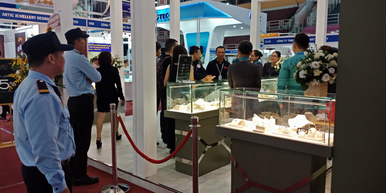 BẢO VỆ NGÂN HÀNG, BỆNH VIỆN