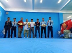 HUẤN LUYỆN VÕ THUẬT